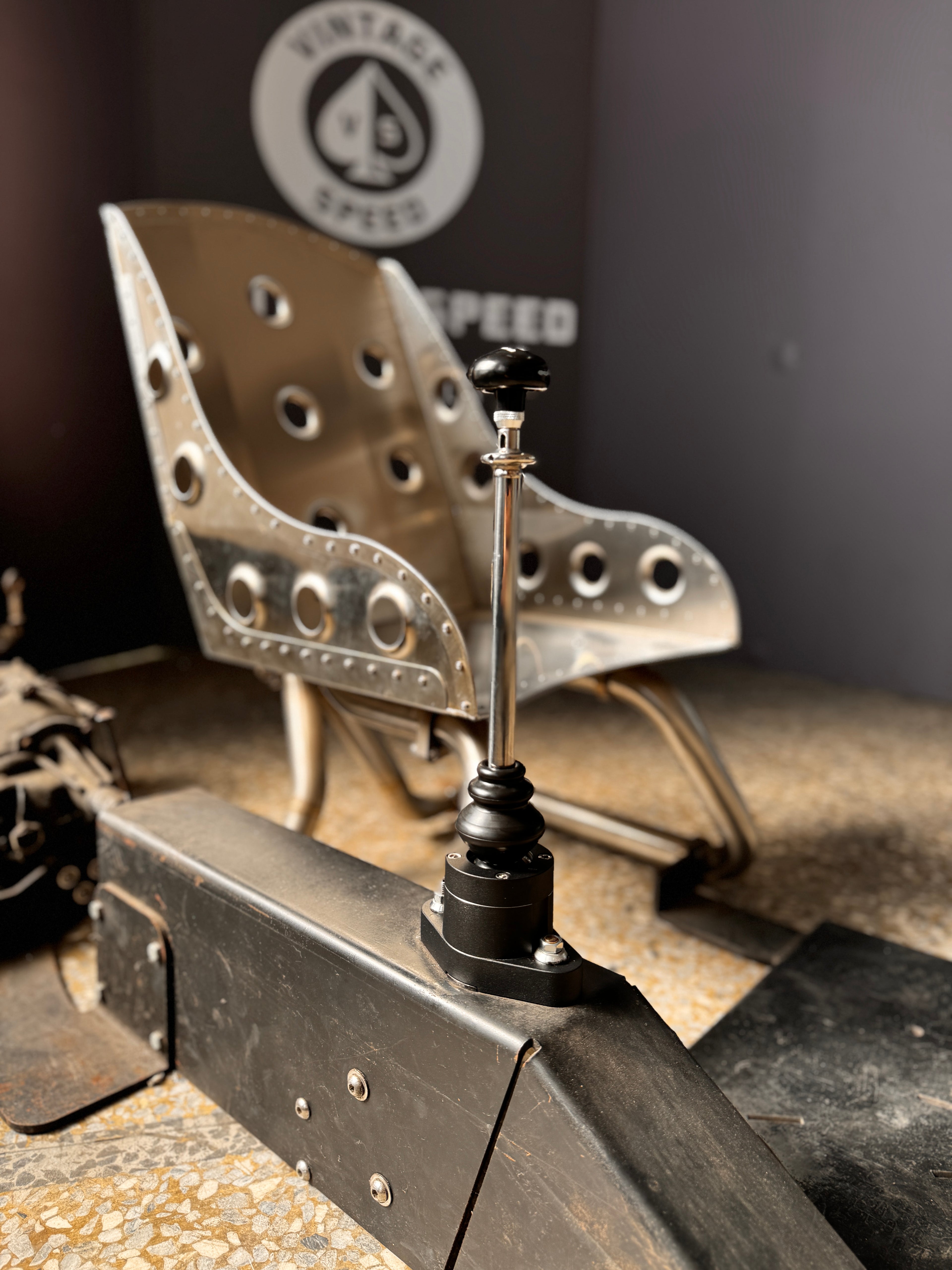 14“ Split Window Beetle Shifter