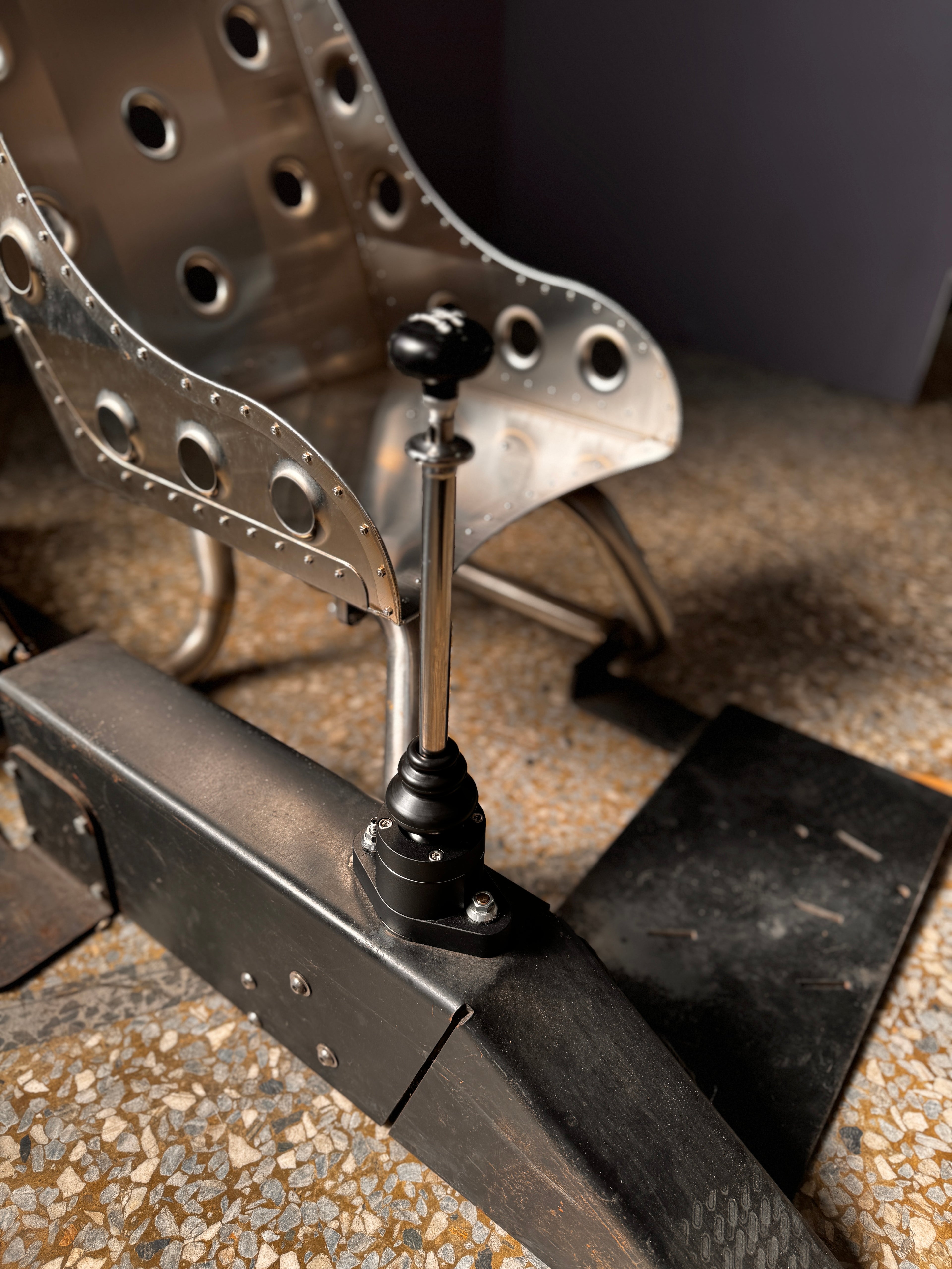 14“ Split Window Beetle Shifter